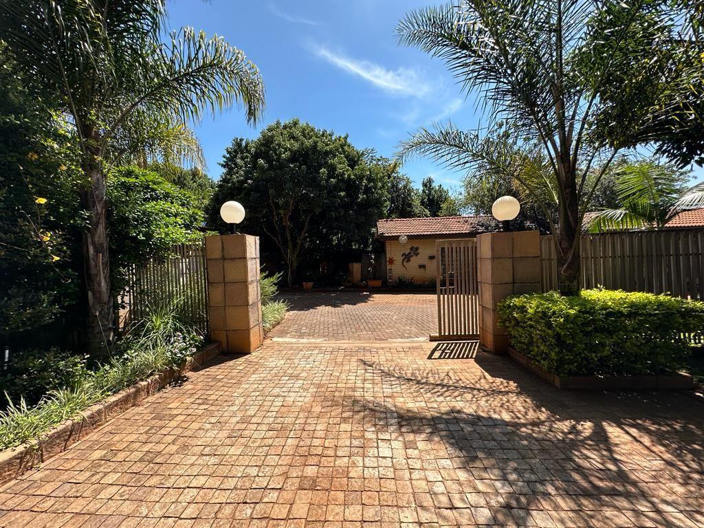 4 Bedroom Property for Sale in Waterkloof North West